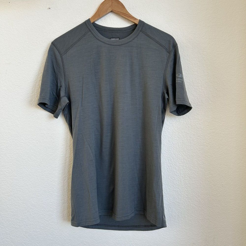 Icebreaker Bodyfit 200 Men's Size M Gray Merino Wool Tee T Shirt Base layer $95